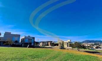 Imagem 2: Exclusividade no Vila Real: Terreno de 561m² Plano e Pronto para Construir