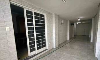 Imagem 2: Casa Triplex com 5 Quartos, Suíte Master com Hidro e Piscina Vila Emil Ac Carta