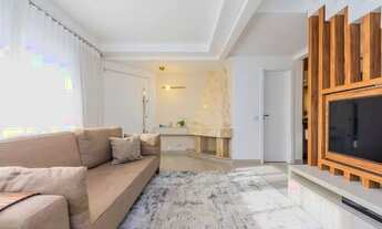 Imagem 2: Lindo Triplex 100% mobiliado com 200m², 3 quartos sendo 1 suite, ático amplo