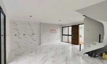 Imagem: SOBRADO TRIPLEX EM CONDOMÍNIO FECHADO A