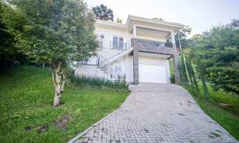 Imagem 2: LINDA CASA À VENDA NO CONDOMÍNIO ALPHAVILLE EM GRAMADO