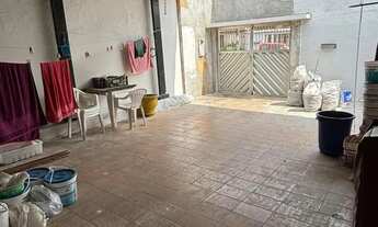 Imagem 2: Térrea para venda tem 250 m2 com 3 quartos em Adrianópolis - Manaus - AM