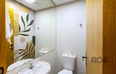 Imagem 7: Casa em condomínio, possui 2 dormitórios, sala para 2 ambientes e 1 vaga