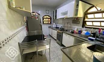 Imagem 2: Casa para Venda em Volta Redonda / RJ no bairro Vila Rica