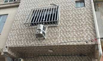 Imagem: Vende-se uma casa - bairro condor