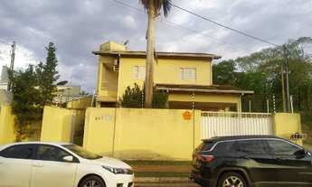 Imagem: Linda Casa com piscina!