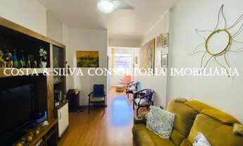 Imagem 2: Apartamento de 85 m² no bairro Copacabana com 2 quartos e dependências completas. Reformad