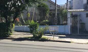 Imagem 2: Terreno de 300m2, com casa de alvenaria próximo a Cassol Center Lar