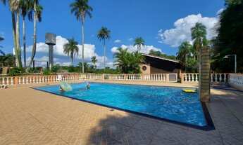 Imagem 5: Linda Chacara com 16.000 m2 a 4 minutos da Estrada do Vinho - Infra estrutura completa