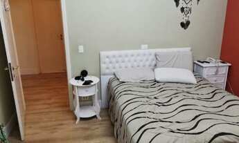 Imagem 3: Sobrado para venda tem 527 metros quadrados com 5 quartos