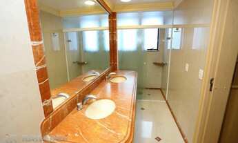 Imagem 6: COBERTURA BAIXA, SEMI MOBILIADA, COM PISCINA, LOCALIZADO FRENTE AO MAR EM UM EDIFICIO DE A