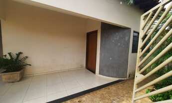 Imagem 2: Casa para venda com 170 metros quadrados com 4 quartos