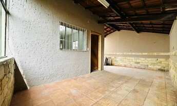 Imagem 2: Casa com 2 dormitórios à venda em Belo Horizonte