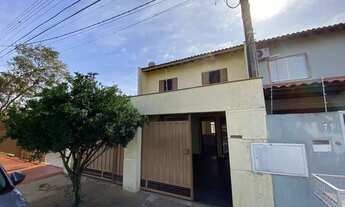 Imagem: ALUGO - Casa com 3 Quartos sendo 1 suíte