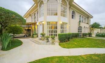 Imagem 2: Casa perto do Jockey Club em rua tranquila