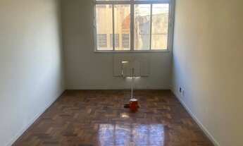 Imagem 3: Apartamento para venda possui 40 metros quadrados com 1 quarto em Glória - Rio de Janeiro