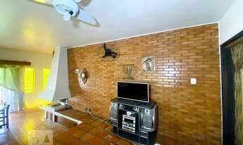 Imagem 4: Casa à Venda - Pinheiro, 4 Quartos, 209 m2