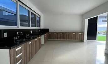 Imagem 2: Casa de condomínio para aluguel e venda tem 893 metros quadrados com 4 quartos