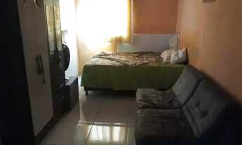 Imagem 2: VENDE-SE ESTA CASA COM PISCINA NO DISTRITO