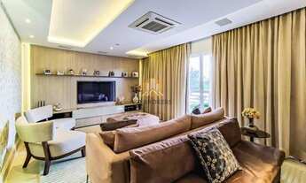 Imagem 4: Casa de Luxo em Condomínio Fechado: 3 Suítes, 3 Vagas, 300m² - Segurança e Sofisticação!