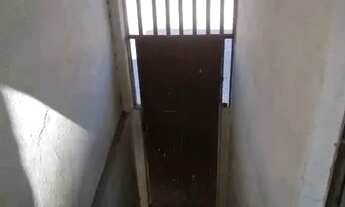 Imagem 6: Galpão com três barracões