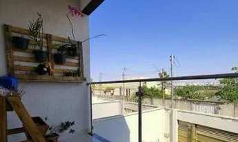 Imagem 5: Sobrado para venda tem 154 metros quadrados com 3 quartos em Praia Comprida - São José - S