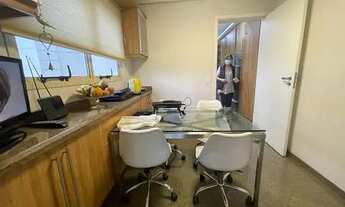 Imagem 3: Apartamento para venda tem 165 metros quadrados com 4 quartos