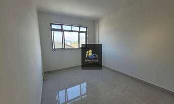 Imagem 2: Apartamento com 2 dormitórios à venda, 77 m² por R$ 276.000,00 - Macuco - Santos/SP