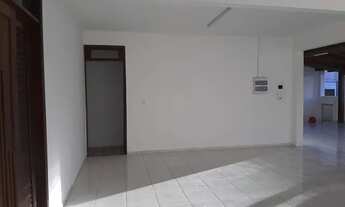 Imagem 6: Casa com amplos cômodos no renascença l - Sao Luis MA