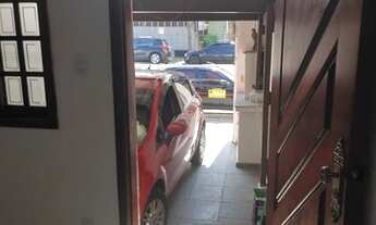 Imagem 3: Lindo sobrado 2 dormitórios 2banheiros edícula 1 vaga na avenida Otacílio Tomanik oportun