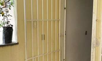 Imagem 2: Apt p/ alugar 03 quartos 1 suite R$ 900,00 condom. já incluso, térreo