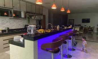 Imagem 4: Casa de condomínio sobrado para aluguel possui 570 metros quadrados com 3 quartos