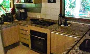 Imagem 7: Casa de condomínio para aluguel possui 280 metros quadrados com 5/4 Quinta das Lagoas