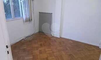 Imagem 4: Apartamento para venda com 62 metros quadrados com 2 quartos em Tijuca - Rio de Janeiro