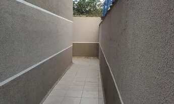 Imagem 4: Sobrado com 2 Dormitórios em Condomínio no Maracanã, Última Casa com Grande Quintal