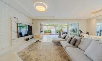 Imagem 2: Uma casa linda dentro de um condomínio fechado, no Lagos de Nova Ipanema