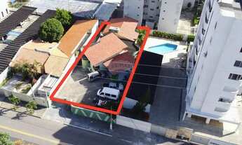 Imagem 3: Casa com 4 suítes Lado Sombra - Terreno com 600m² na Rua Ismael Pereira