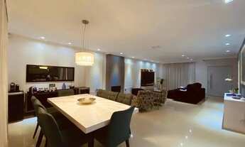 Imagem 2: Casa à venda em Santana de Parnaíba, Alphaville, com 4 suítes, com 342 m², Residencial Val