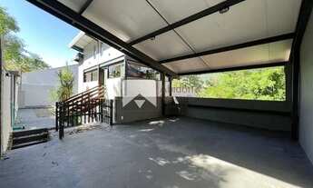 Imagem: Casa em condominio/rua fechada com guarita