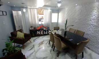 Imagem: Casa de condomínio em Rua Vinte e Dois