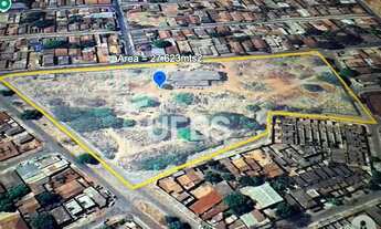 Imagem: Terreno com Area Plana - Residencial ou