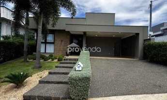 Imagem: CASA TÉRREA - 3 SUÍTES (1 MASTER) - ÁREA