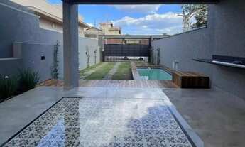 Imagem: Casa com piscina à venda em Atibaia, no