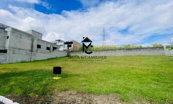 Imagem: Terreno inteiro a venda no condomínio Recanto