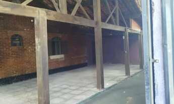 Imagem 4: Alugo casa. 2 quartos. 2 banheiros. Área varanda. Ponto de comércio na frente. Em unamar