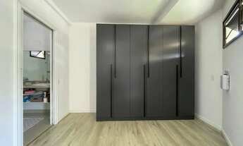 Imagem 2: Imóvel para venda possui 233 metros quadrados com 3 quartos em Canto - Florianópolis - SC