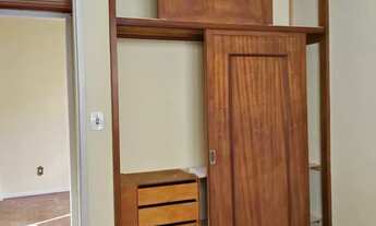 Imagem 7: BNH Mosela com 3 quartos e com vaga marcada e coberta - Mosela - Petrópolis - RJ