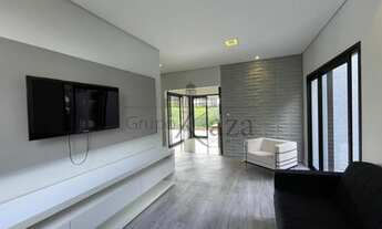 Imagem 2: Lindo Sobrado no Condomínio Vale dos Lagos - Bandeira Branca - 4 Dorm. sendo 2 Suítes - 26