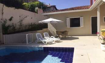 Imagem 3: Casa de condomínio para venda possui 400 metros quadrados com 5 quartos