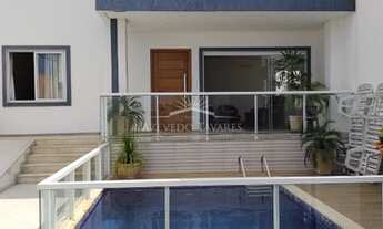 Imagem: Casa para venda possui 300 m², 3 quartos